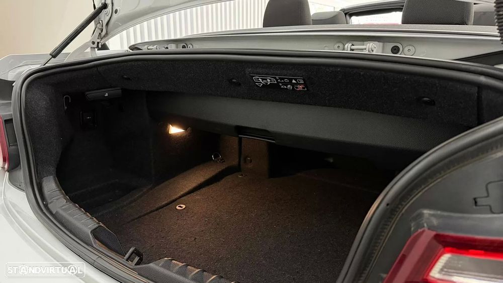 BMW 218 i Cabrio Line Sport - 25