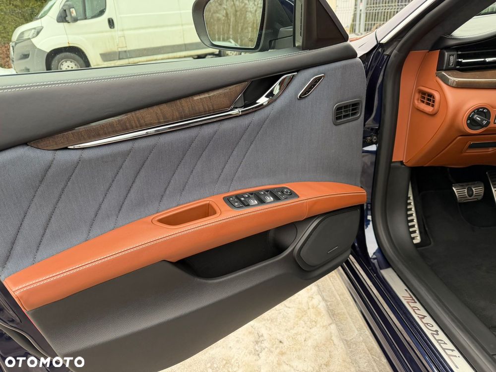 Maserati Quattroporte Q4 GranLusso S - 16