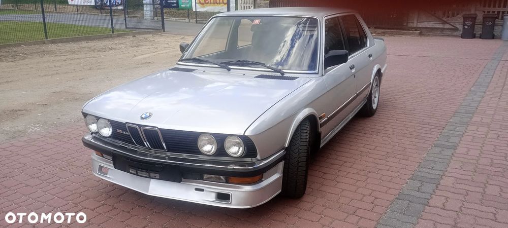BMW Seria 5 - 1