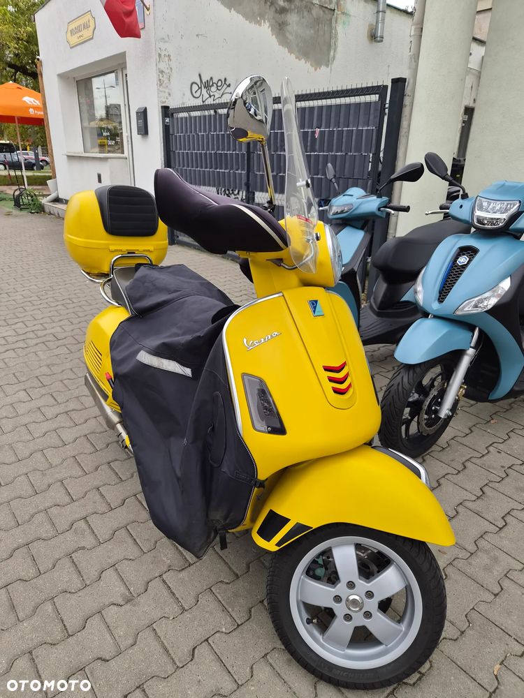 Vespa GTS