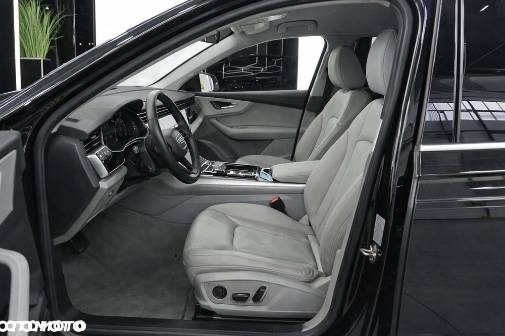 Audi Q7 - 8