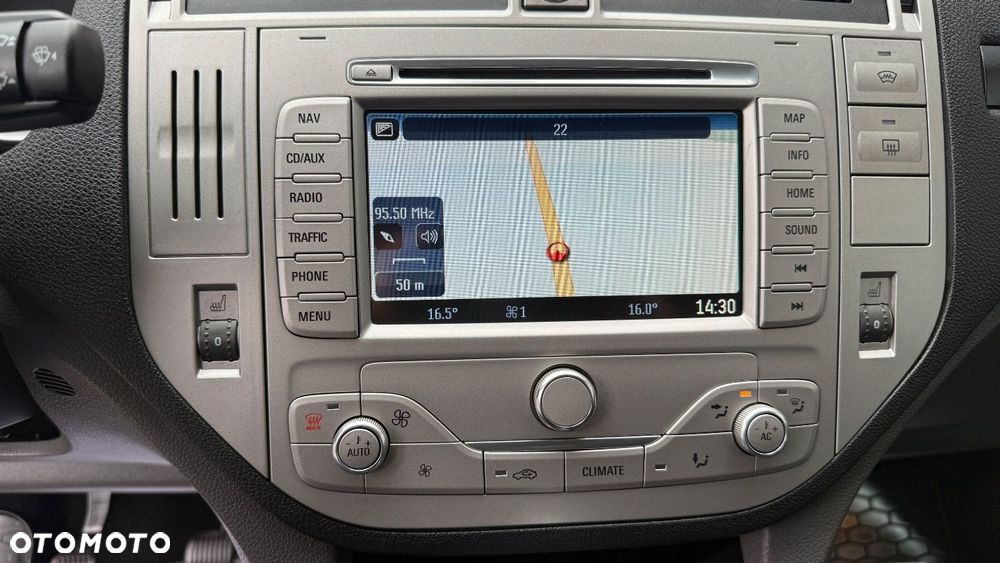 Ford Kuga - 32