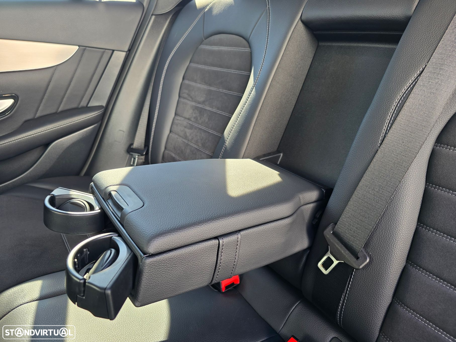 Mercedes-Benz GLC 300 de 4Matic - 44