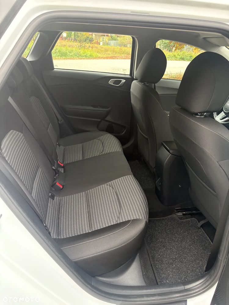Kia Ceed - 5