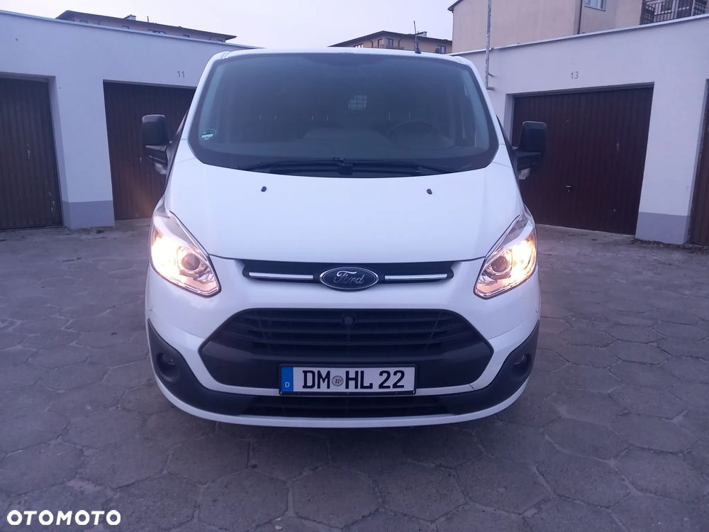 Ford TRANSIT CUSTOM - 12