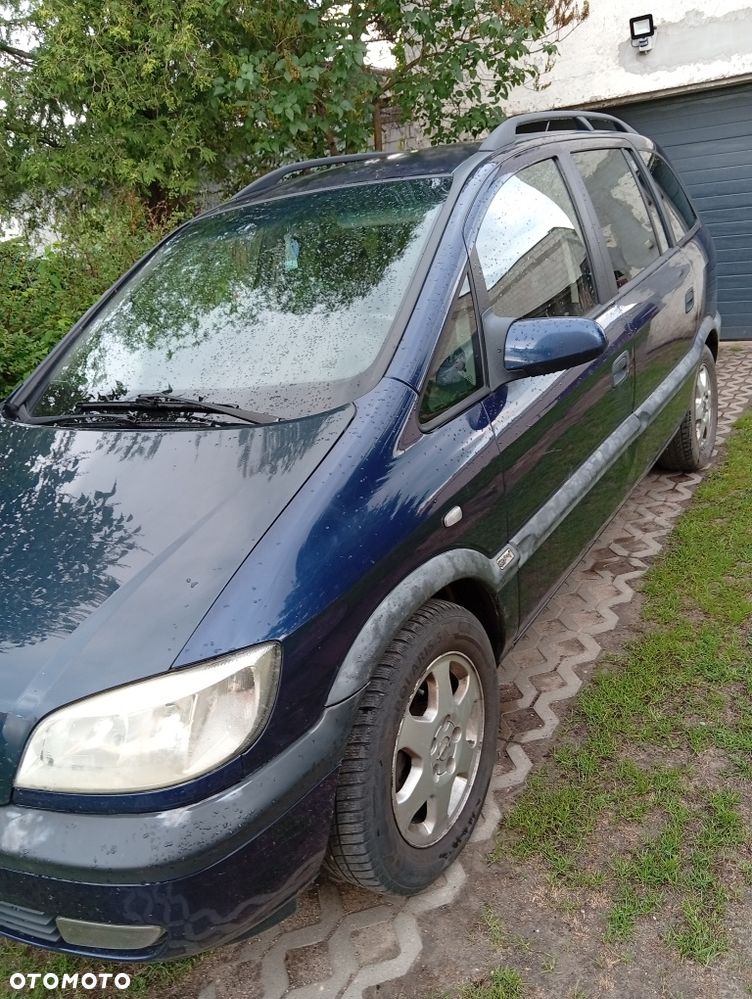 Opel Zafira - 1