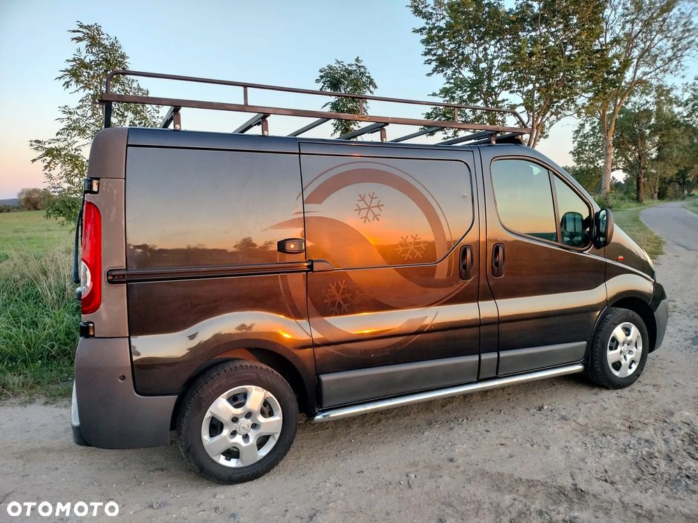 Opel vivaro - 30