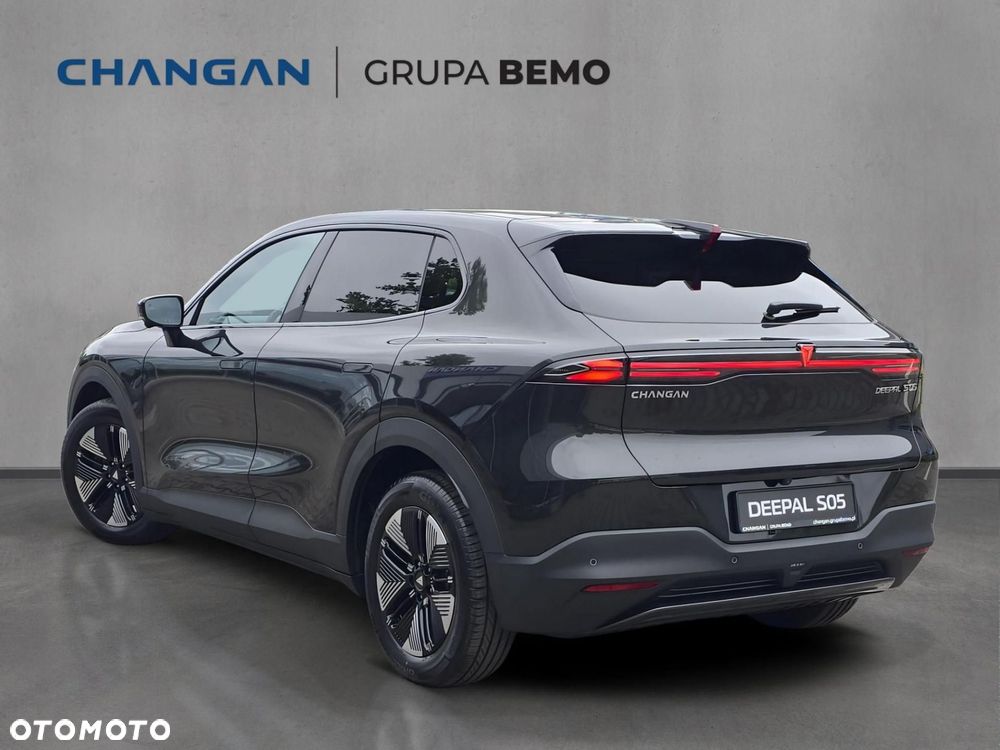 Changan Deepal S05 - 3