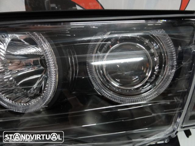 Farois frontais angel eyes para BMW E46 4 portas / limosine 98-01 fundo preto. - 8
