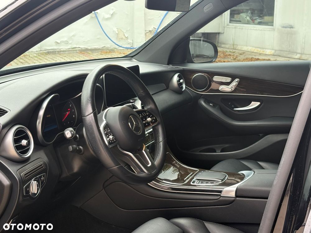 Mercedes-Benz GLC 300 4Matic 9G-TRONIC - 17