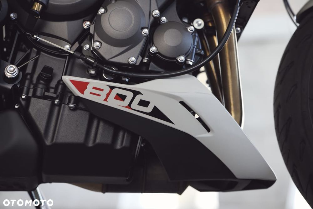 Triumph Trident - 12