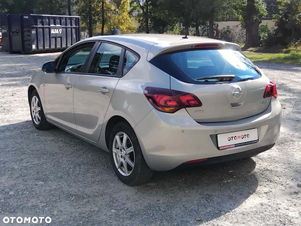 Opel Astra 1.4 Edition - 22