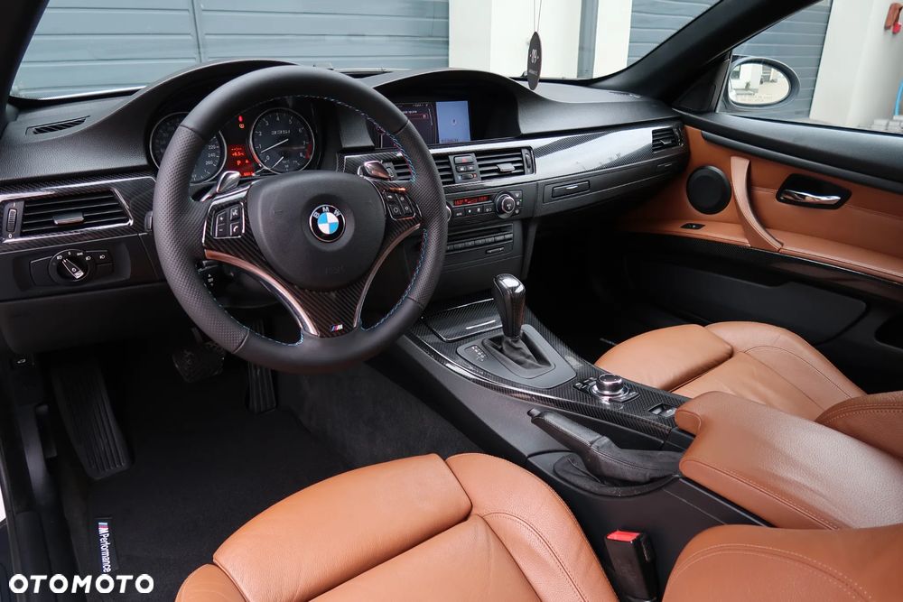 BMW Seria 3 335i - 22