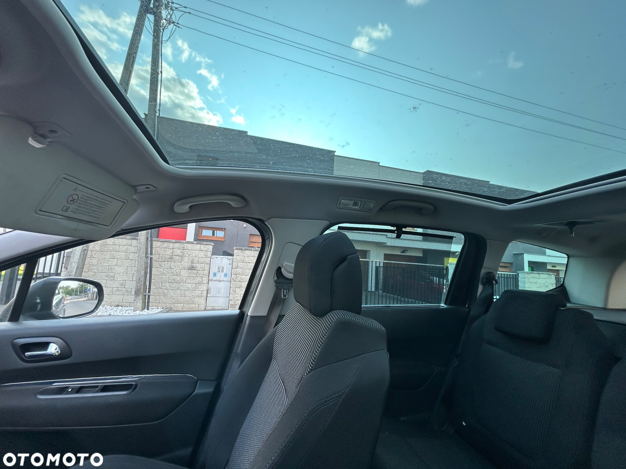 Peugeot 5008 1.6 THP Family - 8