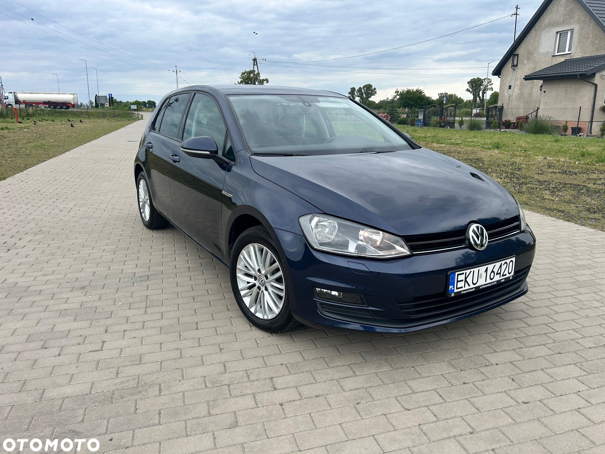 Volkswagen Golf - 3