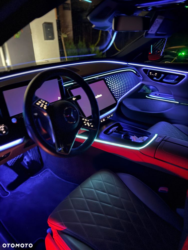 Mercedes-Benz Klasa E 220 d mHEV Exclusive 9G-Tronic - 39