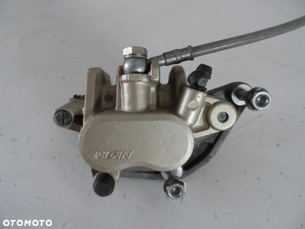 HONDA HORNET 600 PC36 zacisk hamulcowy przód jarzmo P,L - 6