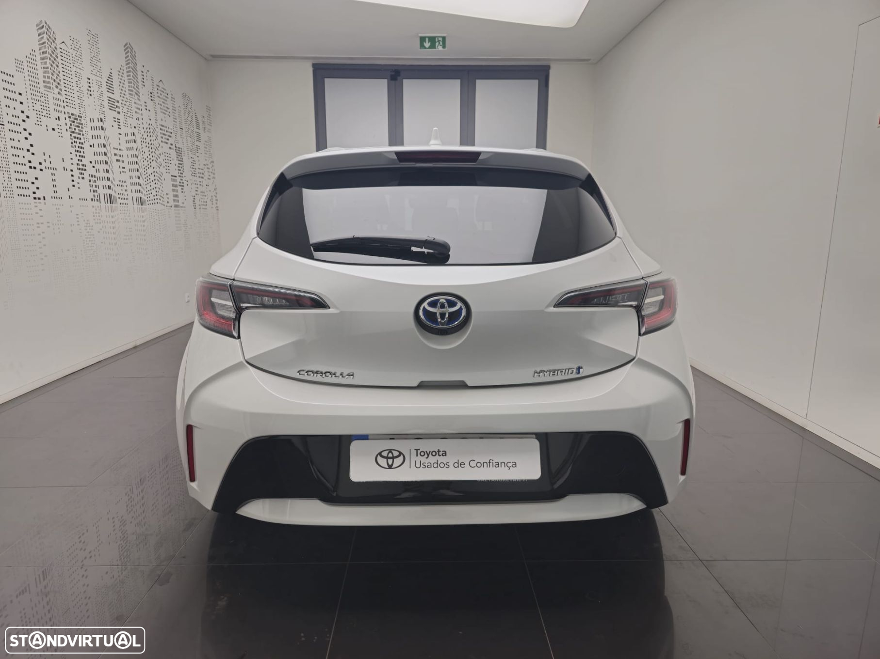 Toyota Corolla 1.8 Hybrid Comfort+P.Sport - 4