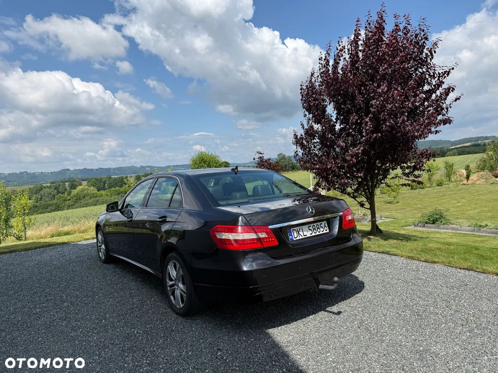 Mercedes-Benz Klasa E 220 CDI BlueEff - 3