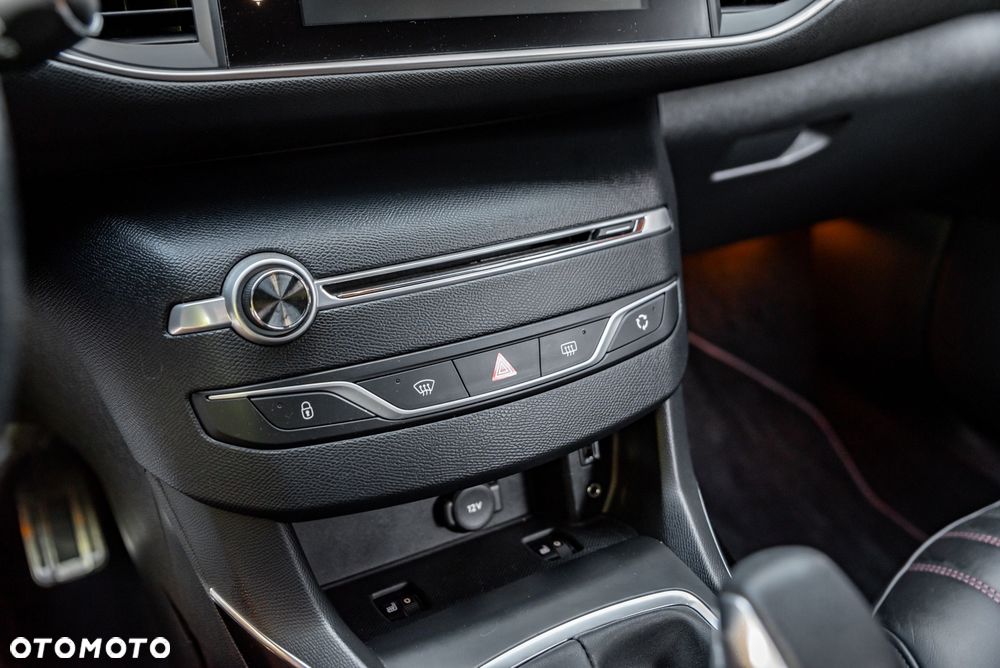 Peugeot 308 BlueHDi 150 EAT6 Stop & Start GT-Line Edition - 35