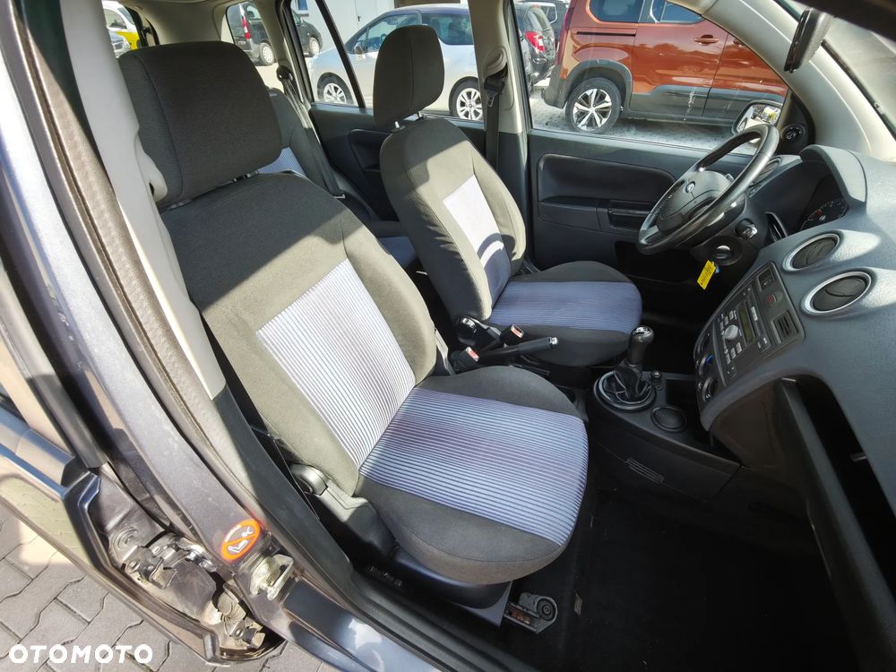 Ford Fusion 1.4 Ambiente - 18