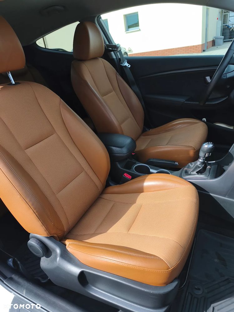 Hyundai Coupe 1.4 Classic - 7