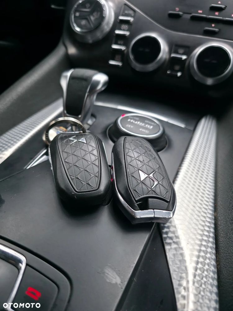 Citroën DS5 2.0 HDi Hybrid4 Pure Pearl MCP - 29