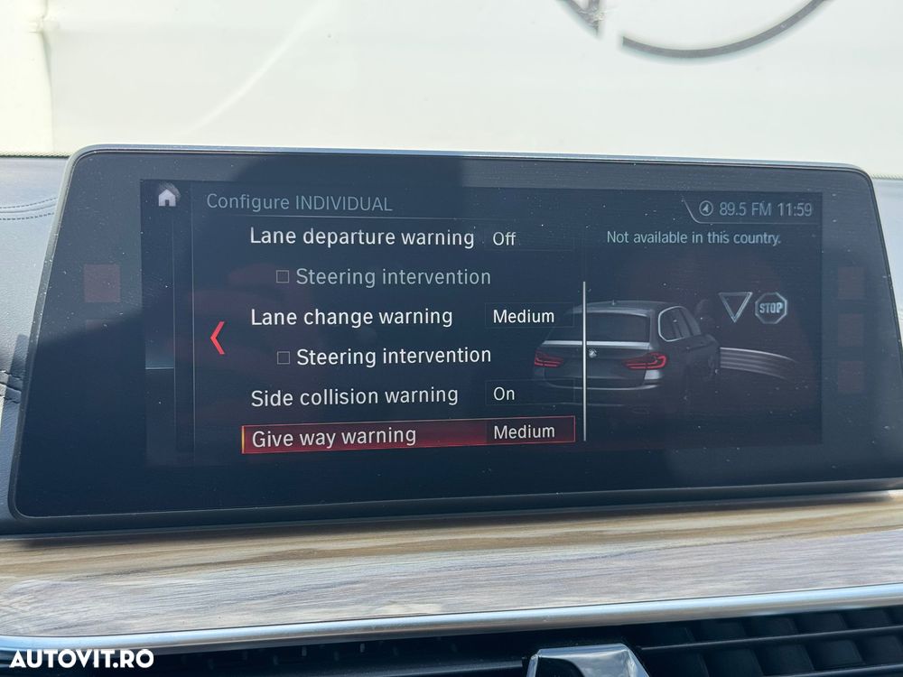 BMW Seria 5 525d AT - 30