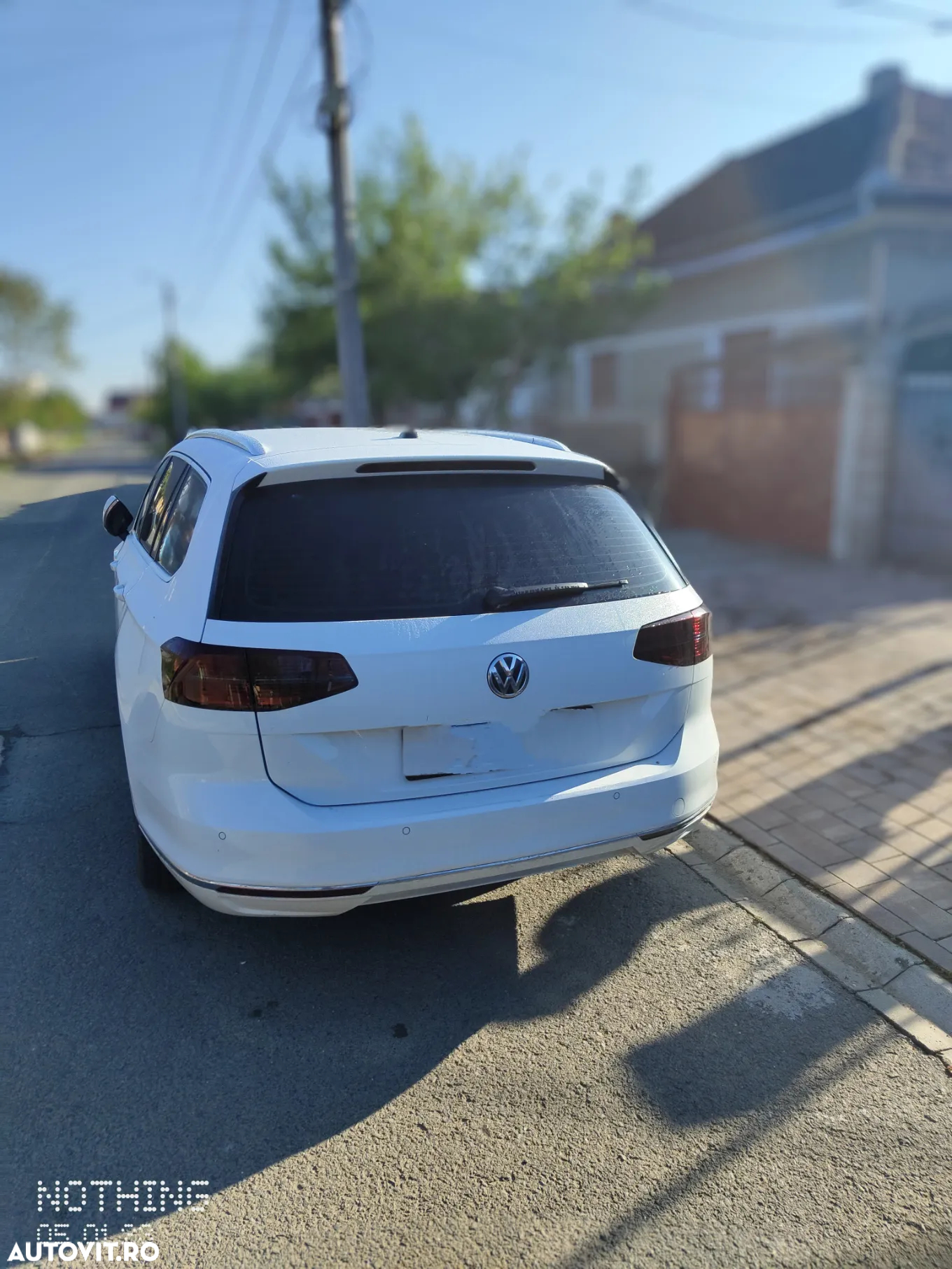 Volkswagen Passat - 4