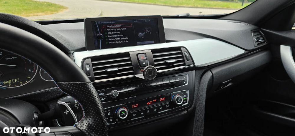 BMW Seria 3 - 36