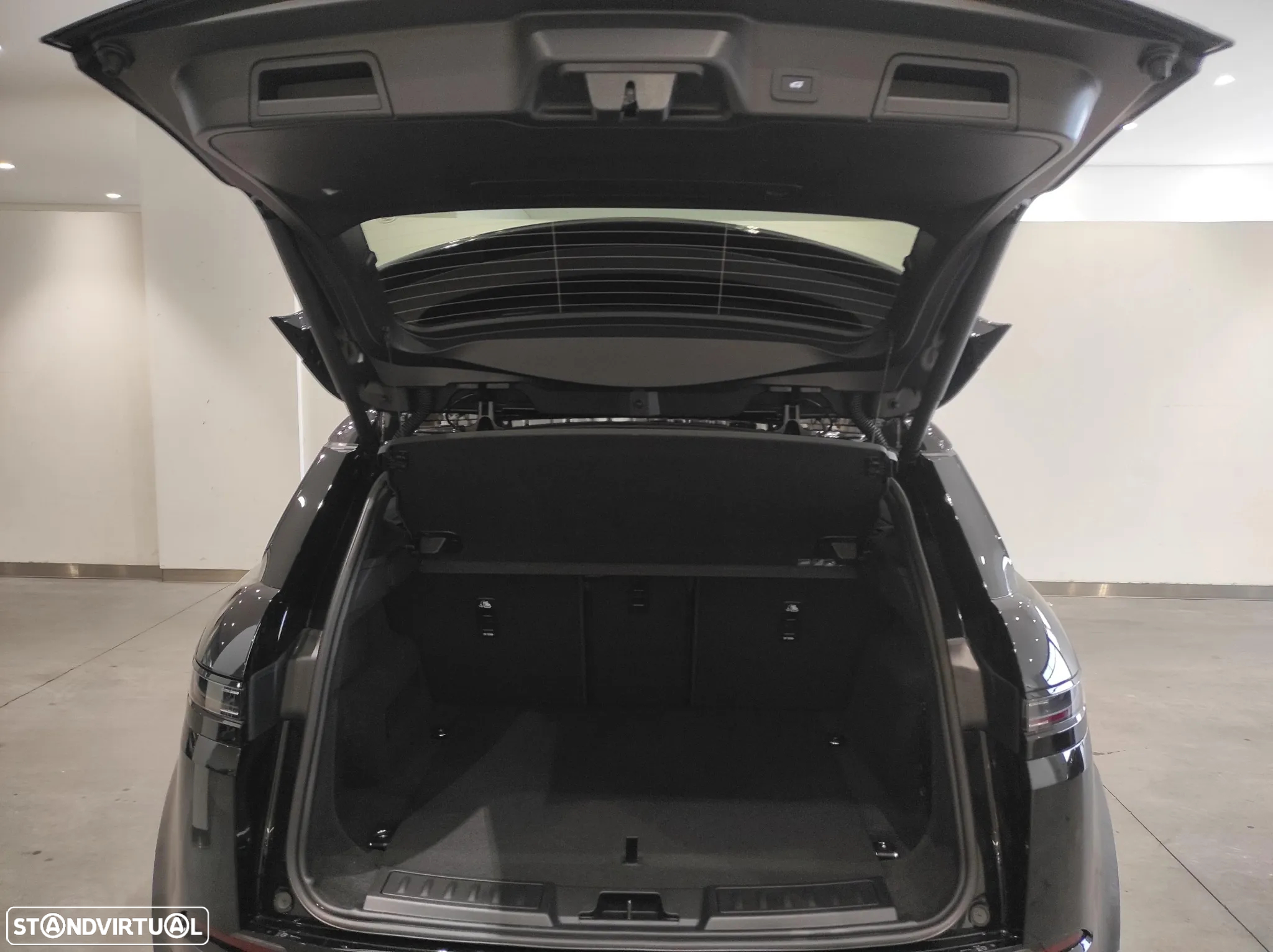 Land Rover Range Rover Evoque 1.5 P300e AWD S Auto - 15