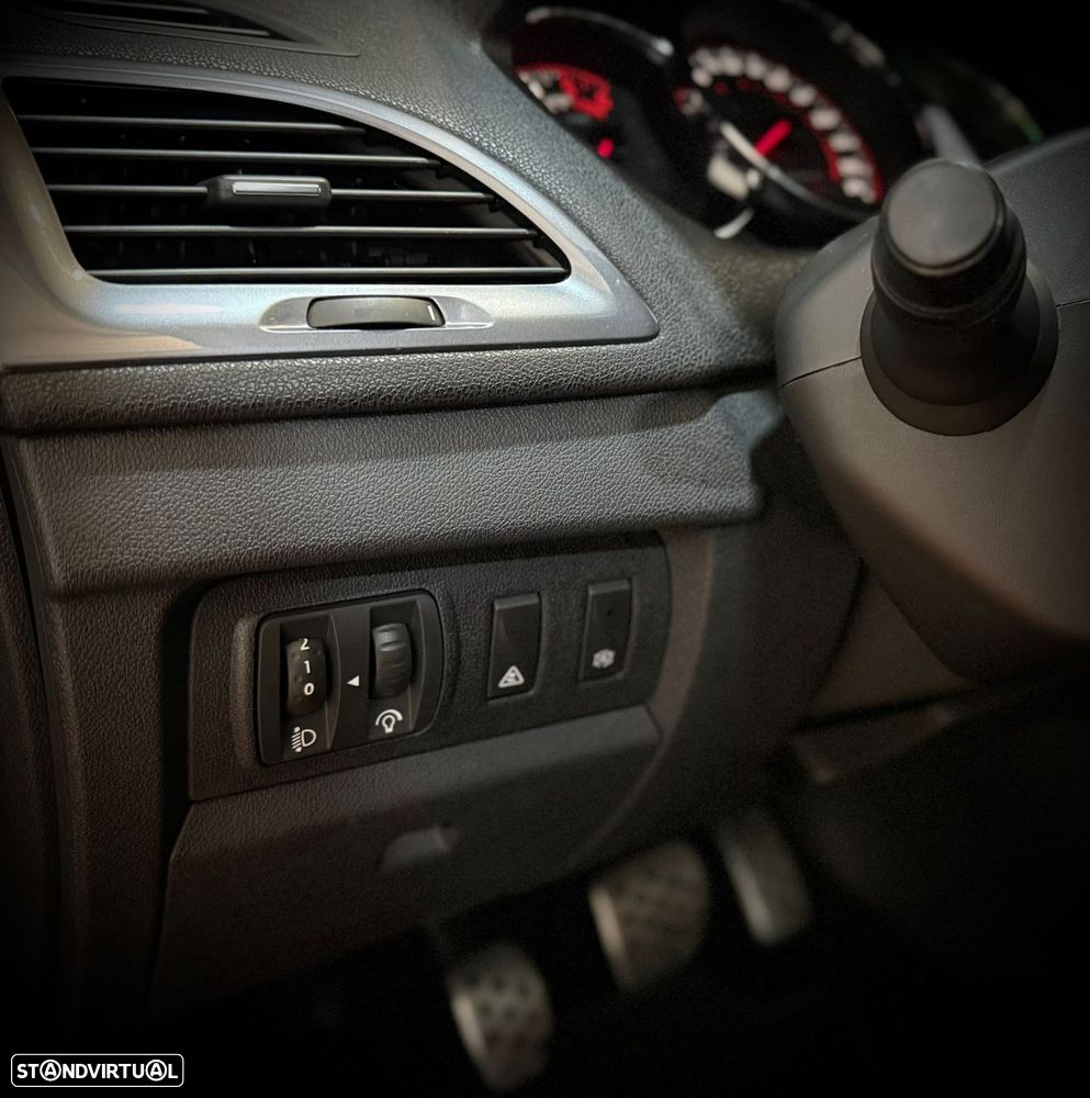 Renault Mégane 1.5 dCi GT Line SS - 16