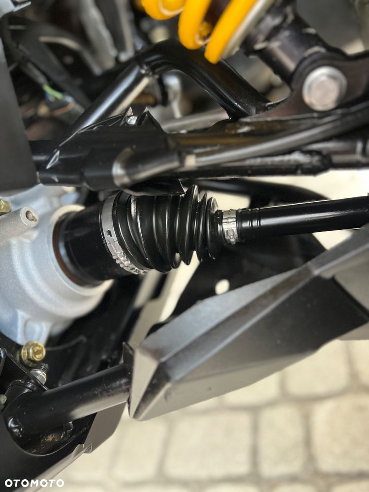 Can-Am Outlander Max - 18