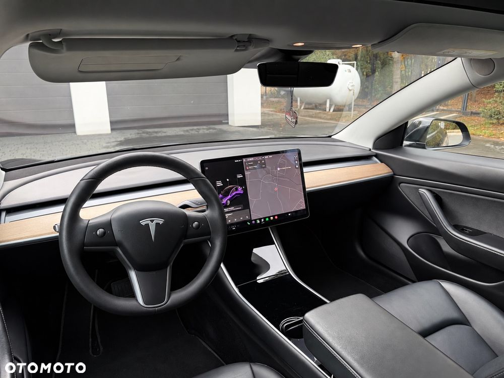 Tesla Model 3 Performance AWD - 11