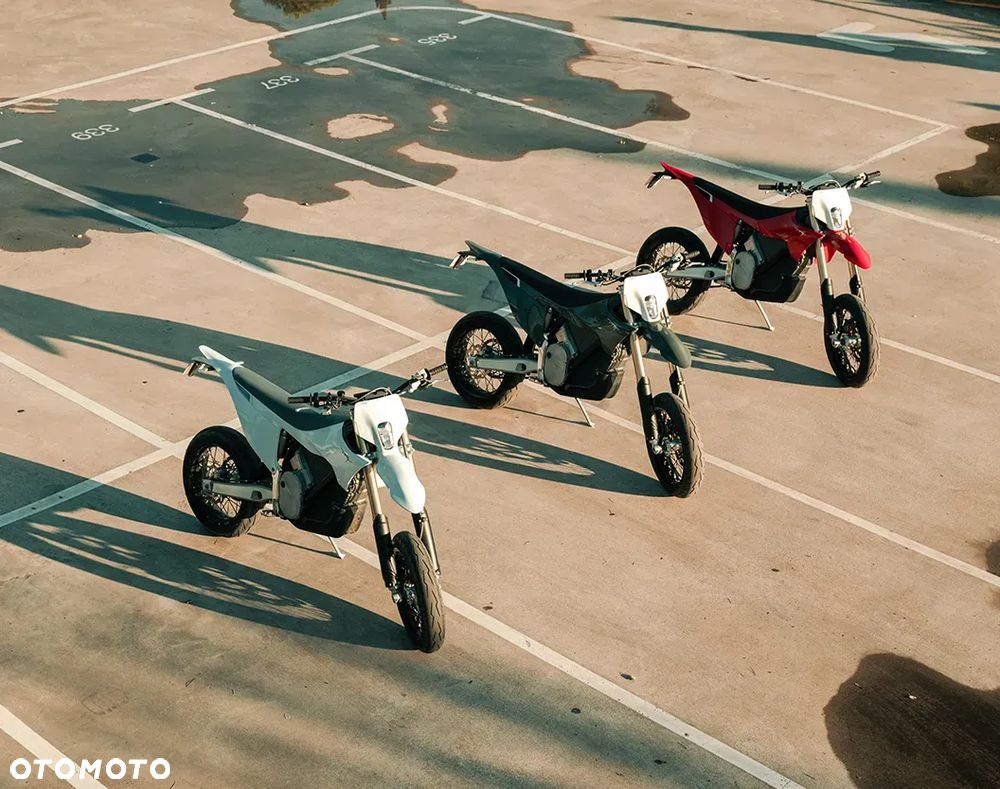 Stark Future Inny - 7