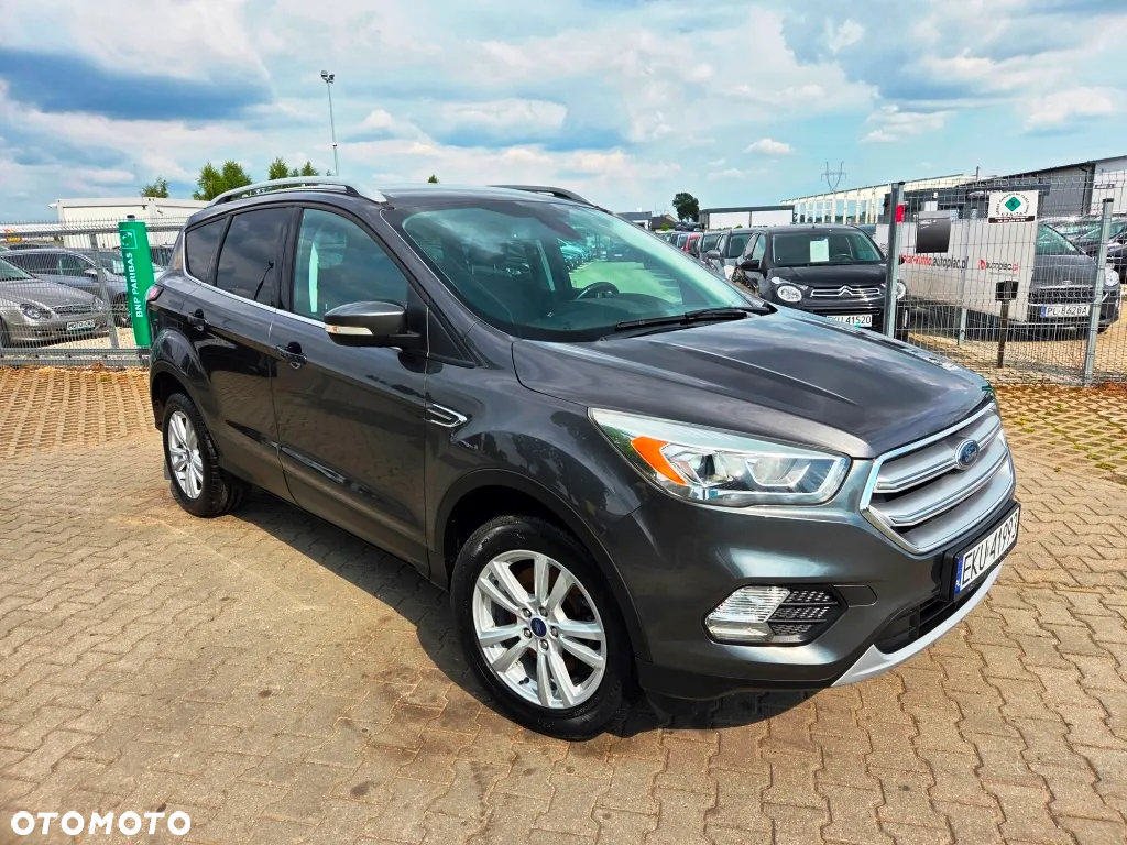Ford Kuga 2.0 TDCi 2x4 Business Edition - 2