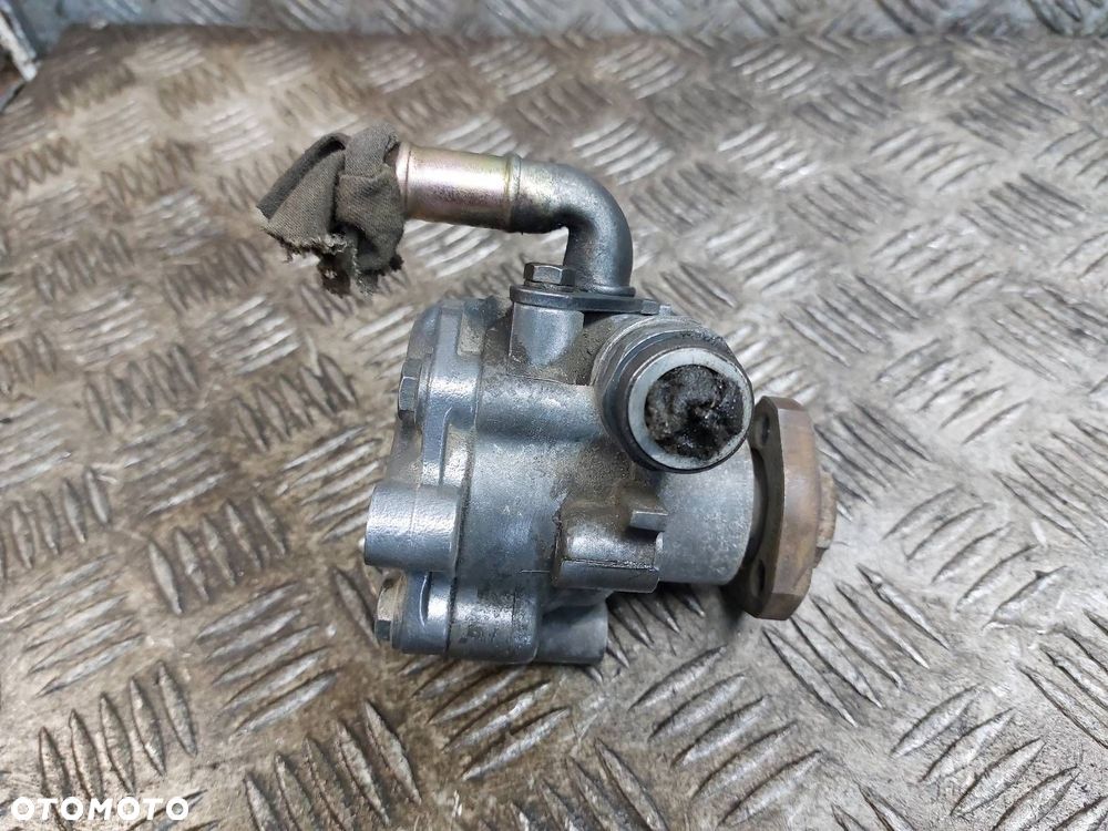 POMPA WSPOMAGANIA VOLKSWAGEN BORA I 1.6 8V 1J0422154B - 1