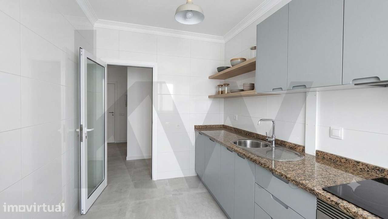 Apartamento T2 com Garagem e Arrumos, Elevador, CABEÇA SANTA, PENAFIEL - Grande imagem: 3/42