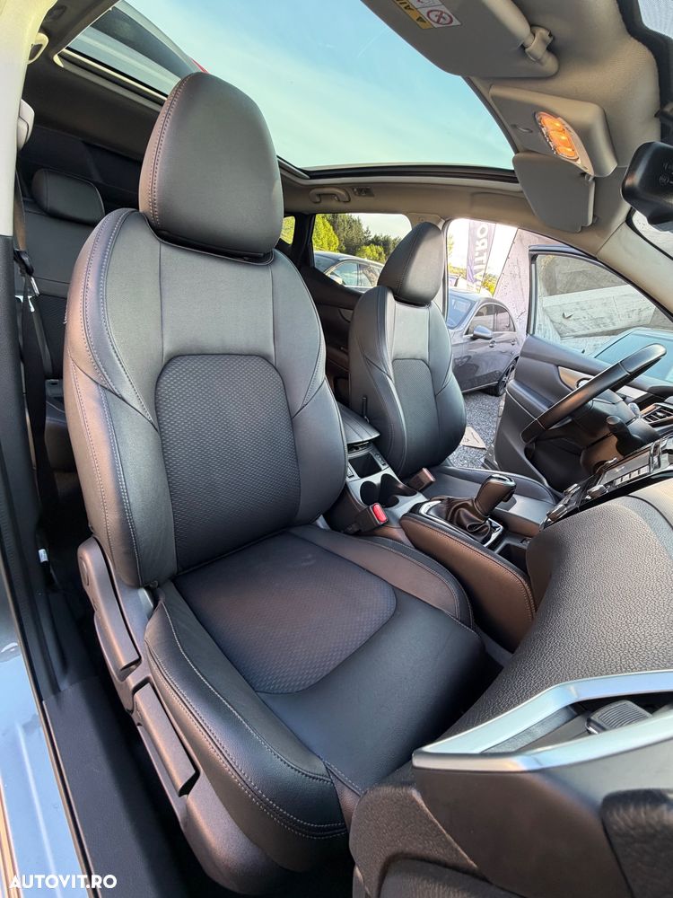 Nissan Qashqai 1.6 DCI Xtronic TEKNA+ - 32