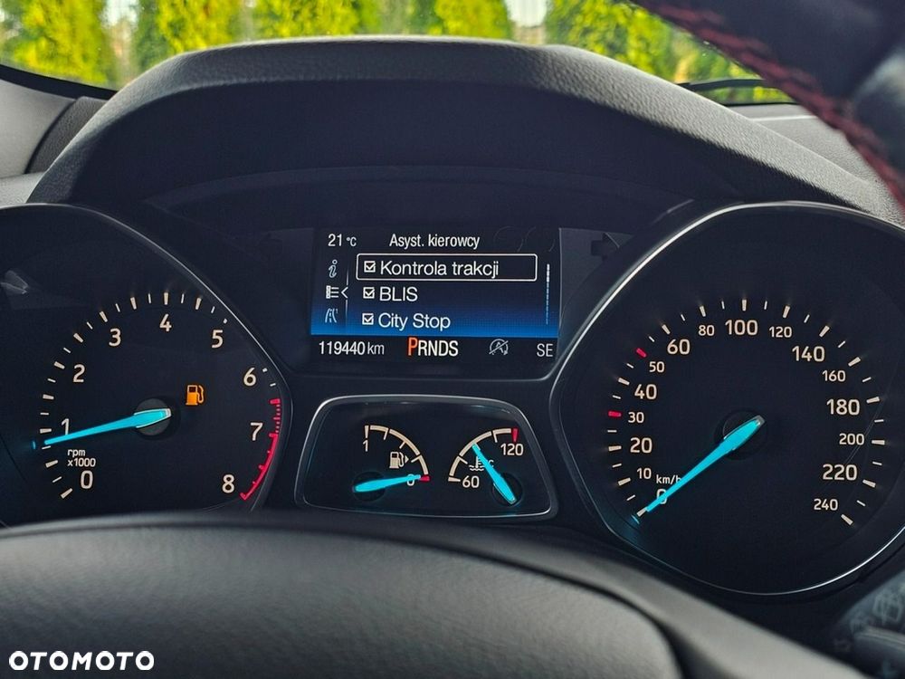 Ford Kuga - 20