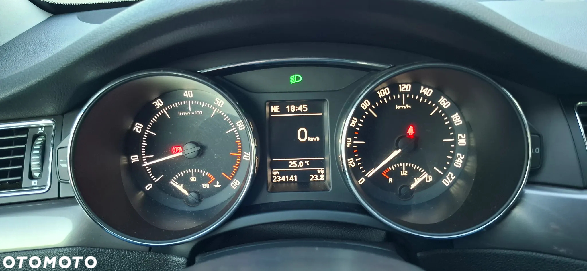 Skoda Superb 1.4 TSI Ambition - 19