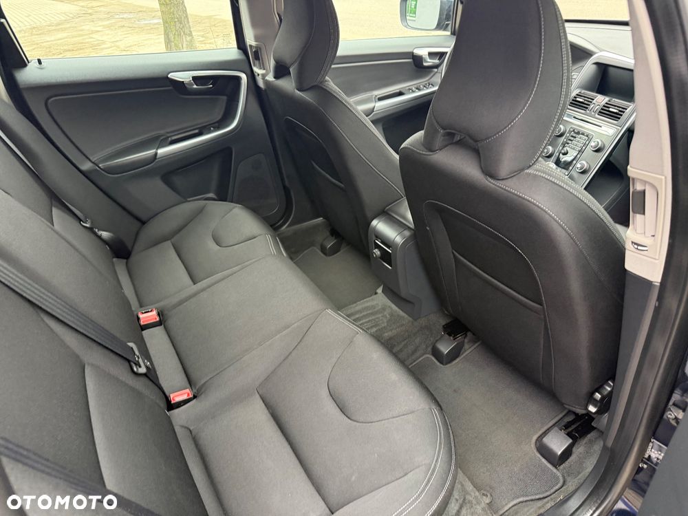 Volvo XC 60 D3 Geartronic Kinetic - 13