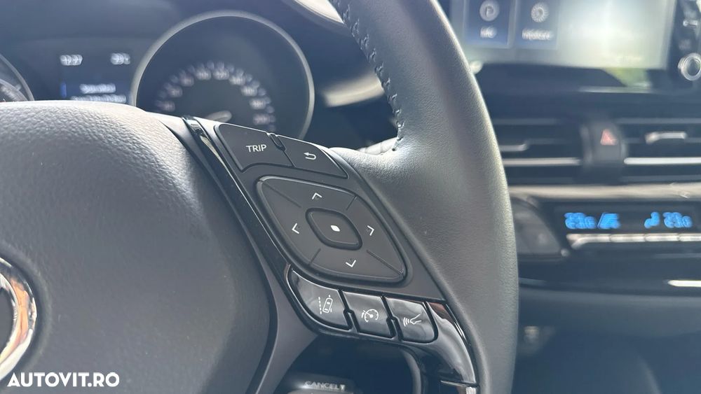 Toyota C-HR 1.8 HSD 122 CP 4x2 CVT Core - 22