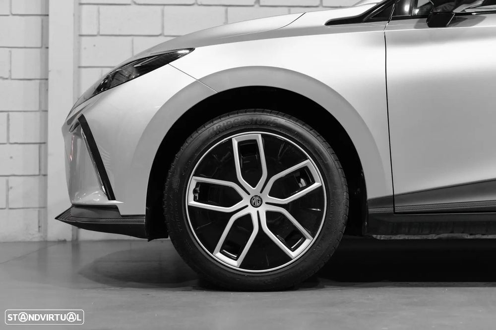 MG MG4 77 kWh Extended Range Luxury - 12