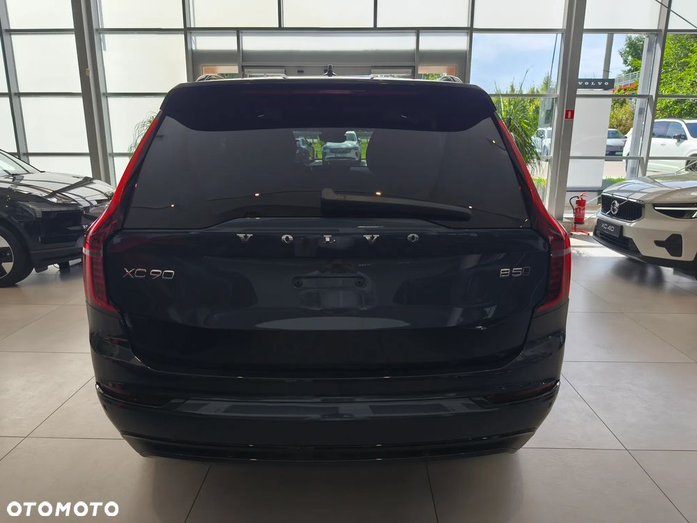 Volvo XC 90 B5 B AWD Ultra Dark 7os - 6