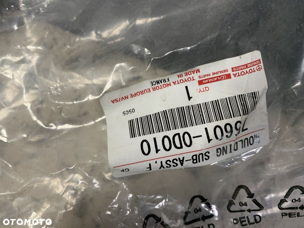 NOWY ORYGINALNA LISTWA BŁOTNIKA PRAWY PRZÓD PRAWA PRZEDNIA TOYOTA YARIS CROSS 20-26 75611-0D010 - 8