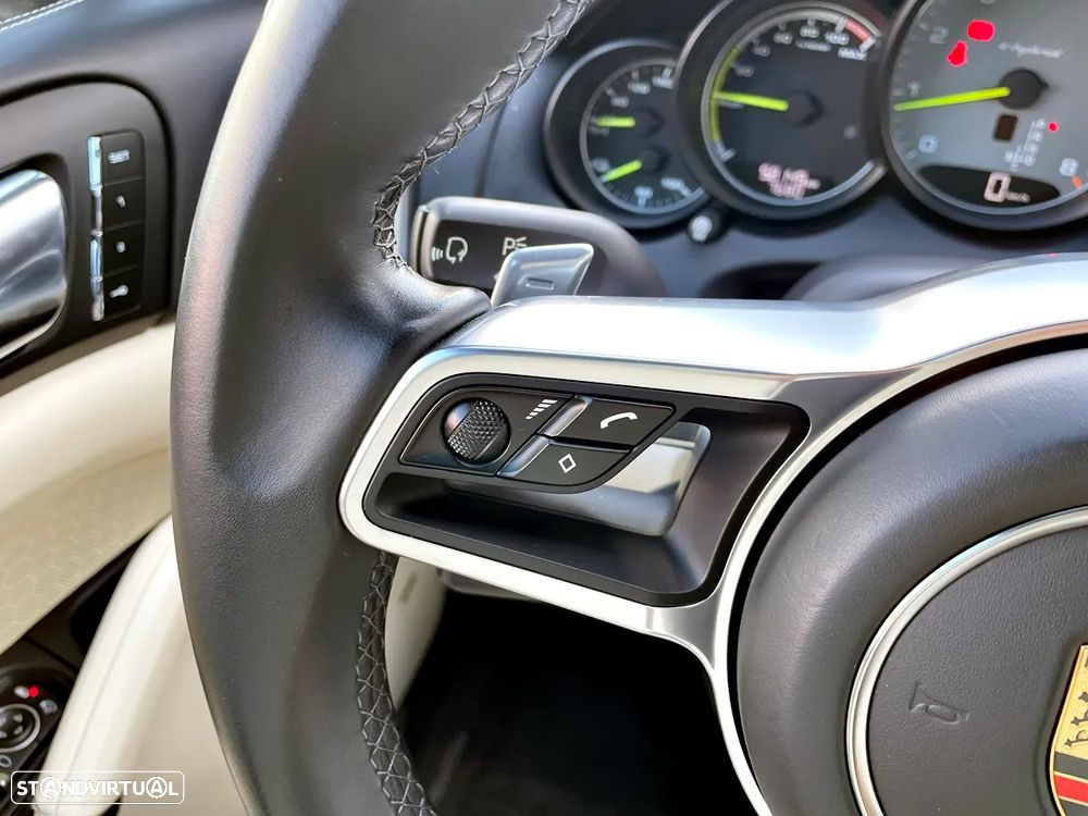 Porsche Cayenne S E-Hybrid - 15