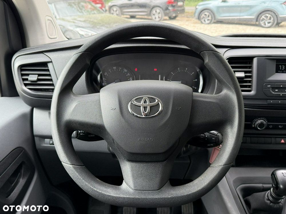 Toyota Proace Verso - 23