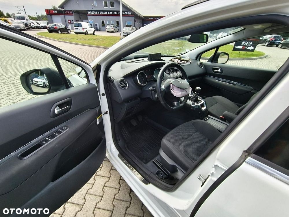 Peugeot 5008 - 10