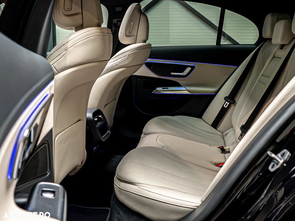 Mercedes-Benz E 220 d 9G-TRONIC AMG Line NIGHT Edition - 16